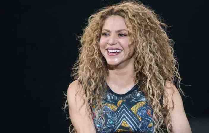 How old is Shakira